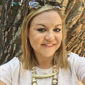 Meet your Posher, Catherine